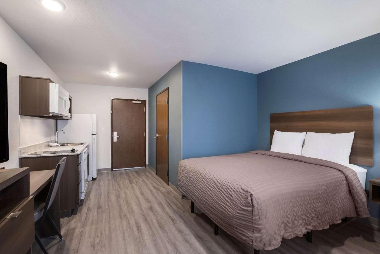 Woodspring Suites Detroit מדיסון הייטס מראה חיצוני תמונה
