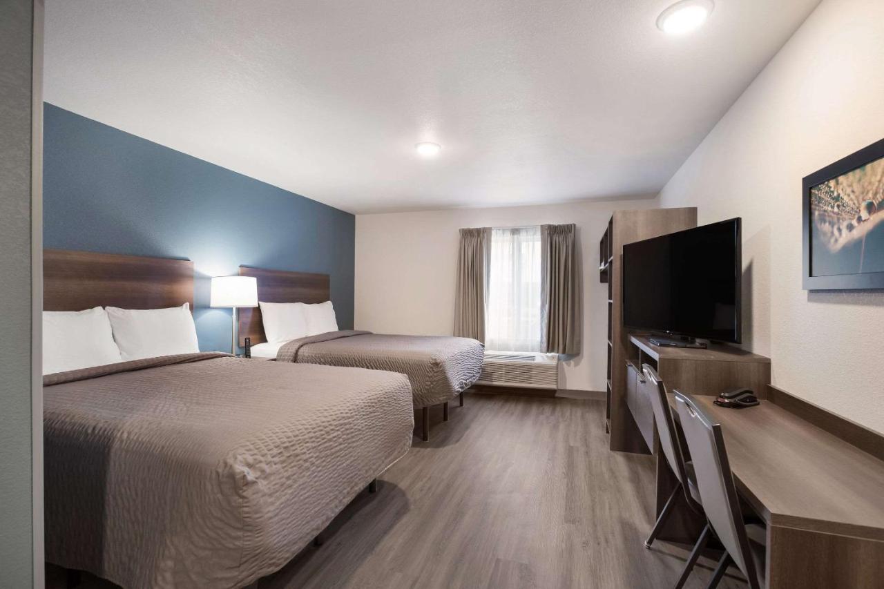 Woodspring Suites Detroit מדיסון הייטס מראה חיצוני תמונה
